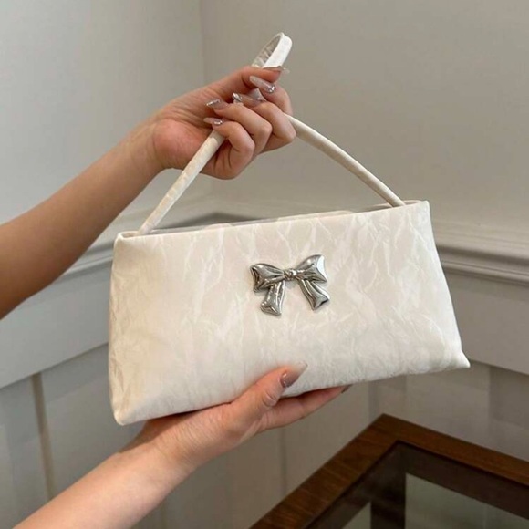 White rectangular lace printed shoulder bag witb silver bow detail | NWT - Picture 1 of 5